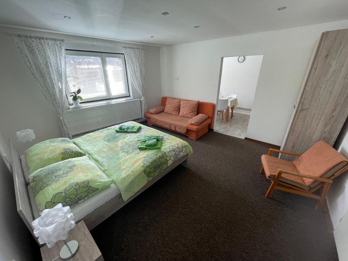 Apartmany Pri Zvonici Oravsky Podzamok Exterior photo